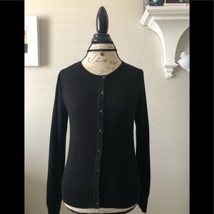 Black basic sweater !